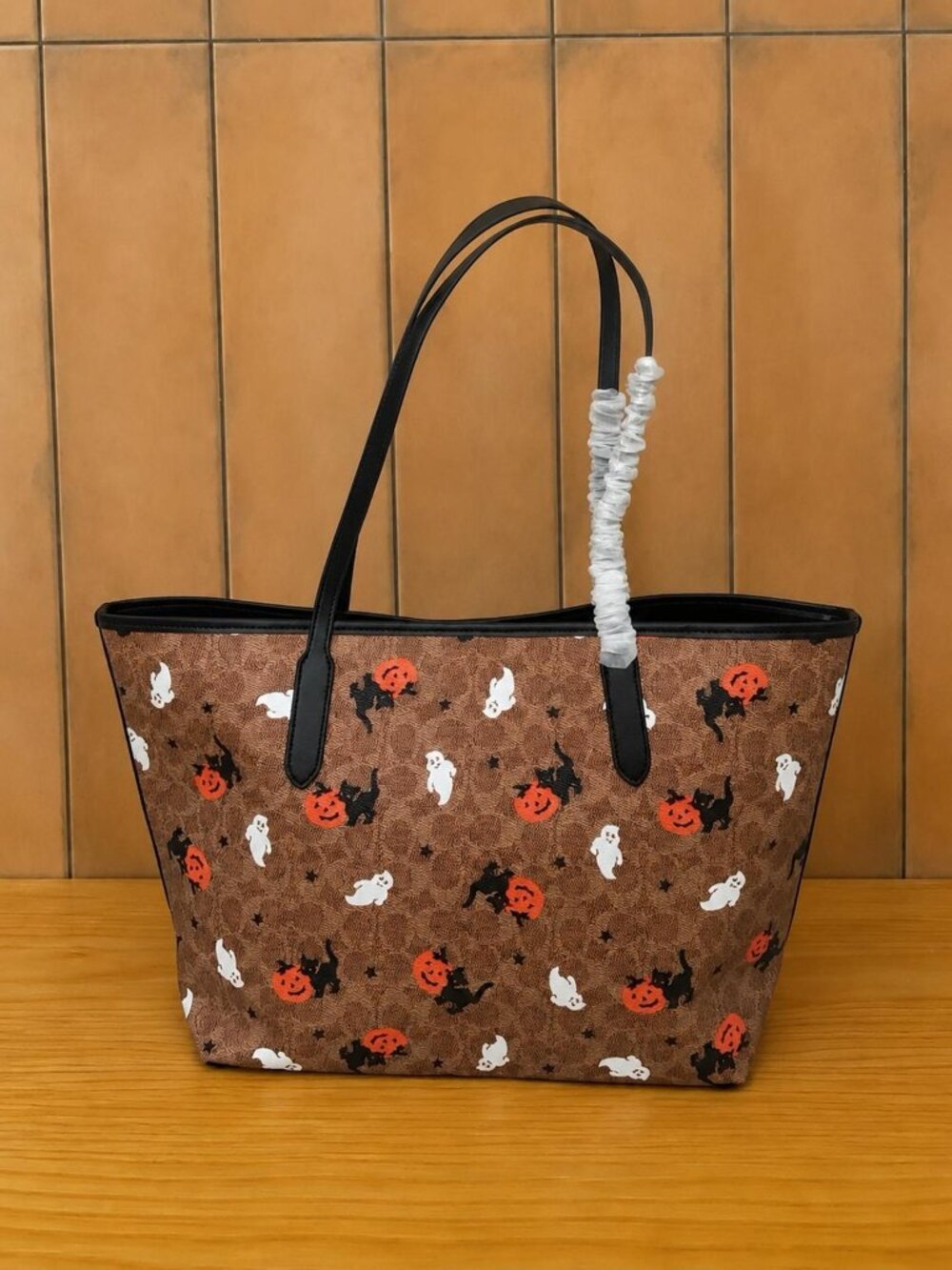 Coach City Tote Halloween 2024 Signature Canvas Purse NEW - Picture 2 of 6
